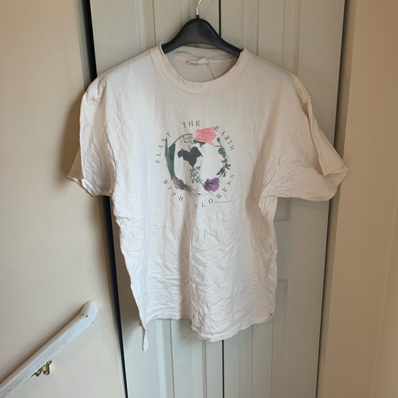 Vintage Tops - Vintage 1995 Plant the Earth with Flowers Tee XL